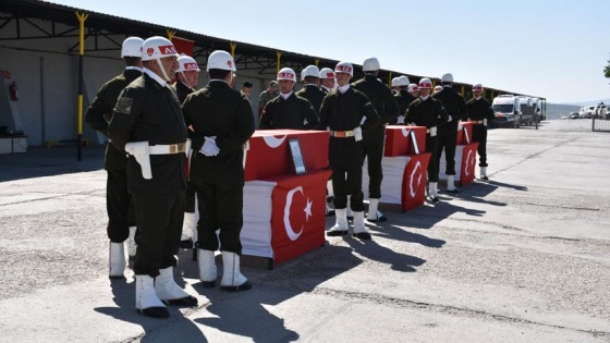 Şırnak’ta şehit olan 3 asker için tören