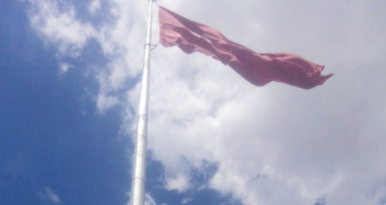Şırnak Uludere Komando Tugayına dev bayrak