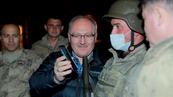 Sivas Belediye Başkanı Bilgin'den iftarda Mehmetçiklere “Cumhurbaşkanı“ sürprizi