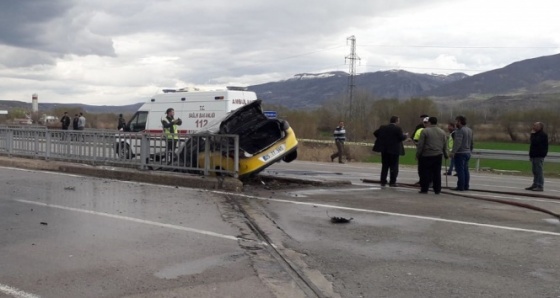 Sivas'ta trafik kazasında bir kişi yanarak can verdi