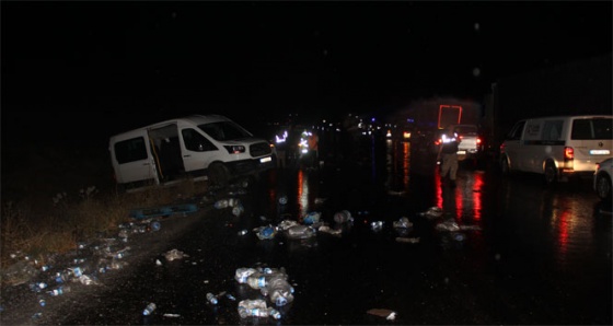 Sivas'ta zincirleme trafik kazası: 2 ölü, 7 yaralı...