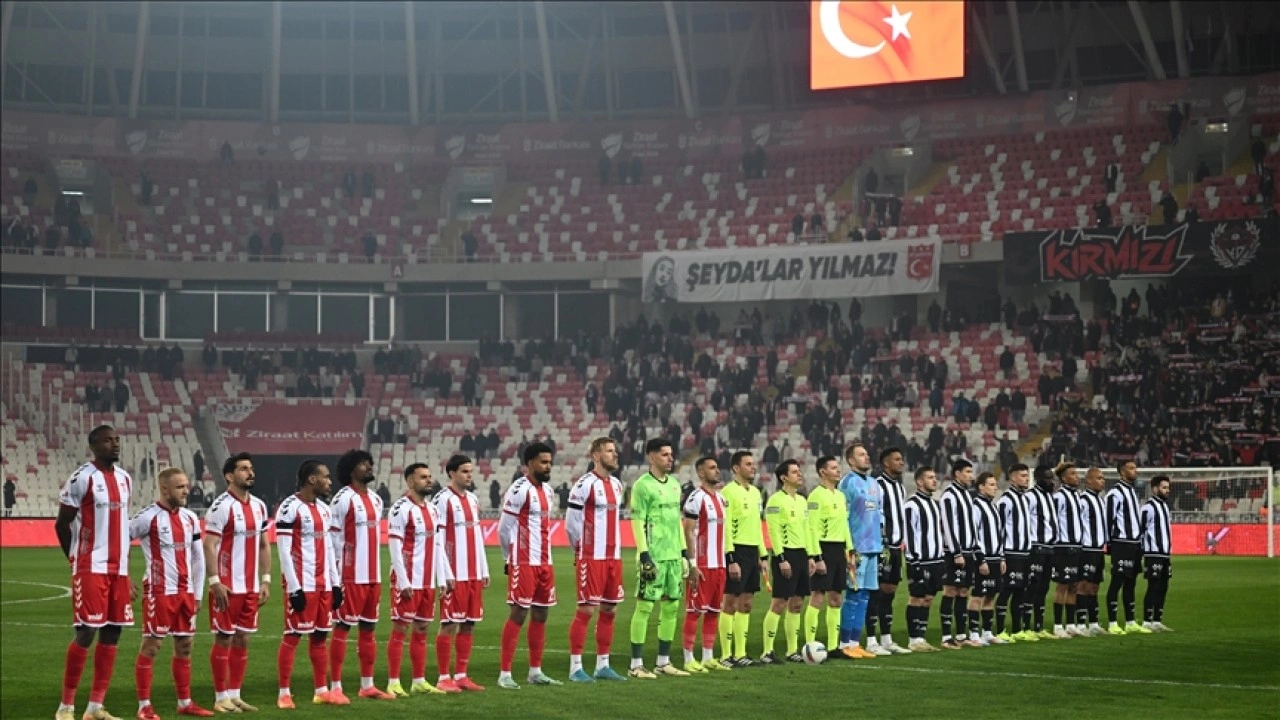 Sivasspor-Beşiktaş maçının biletleri satışa çıkarıldı