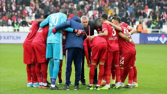 Sivasspor sezonun ilk yarısını lider kapattı