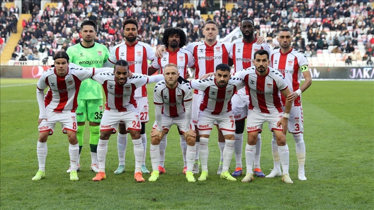 Sivasspor, Süper Lig'de 900 puana ulaştı