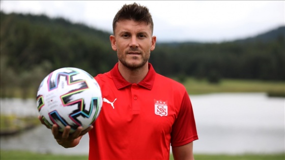 Sivasspor'un yeni transferi Sefa Yılmaz: Bu takımın bir parçası olmak gurur verici