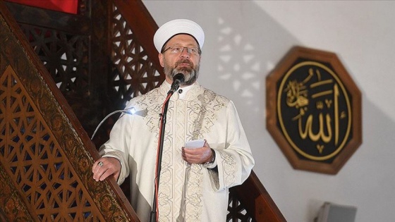 Siyasilerden Diyanet İşleri Başkanı Erbaş'a destek