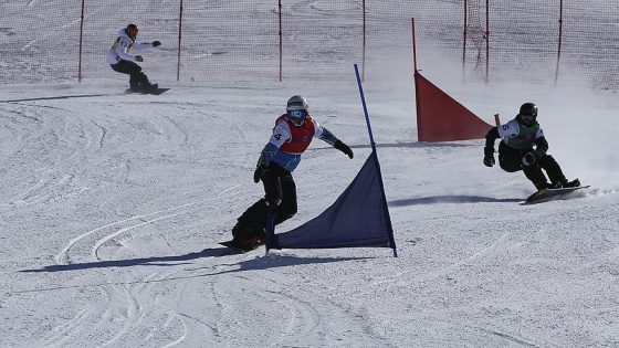 Snowboard crossta Fransa'ya çifte madalya