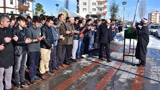 Sobayı tinerle tutuşturmak isteyen kişi hayatını kaybetti