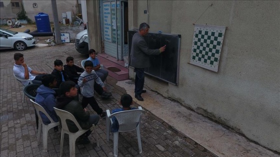 'Sokakta Bilgi Okulu'yla dezavantajlı çocuklara ışık oldu