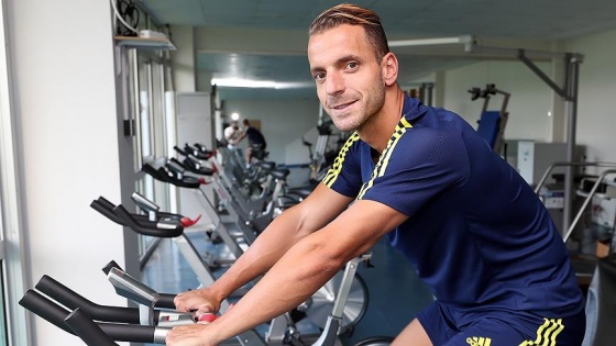 Soldado, resmen Fenerbahçe'de