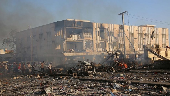 Somali'deki bombalı saldırıda ölü sayısı 231'e yükseldi