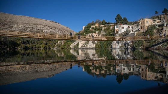 Sonbahar Halfeti'ye ayrı bir güzellik kattı