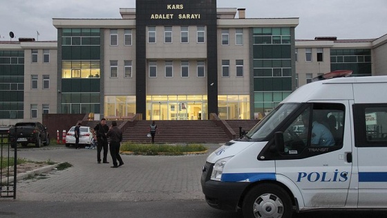 'Sözde sıkıyönetim mesajını' komutanın emriyle okuduğunu savundu