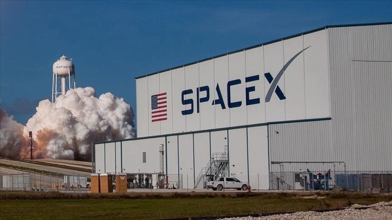 SpaceX, casus uydusu 