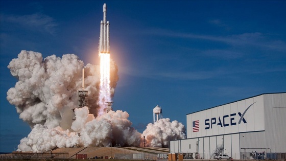 SpaceX uzaya tek seferde 143 uydu fırlattı