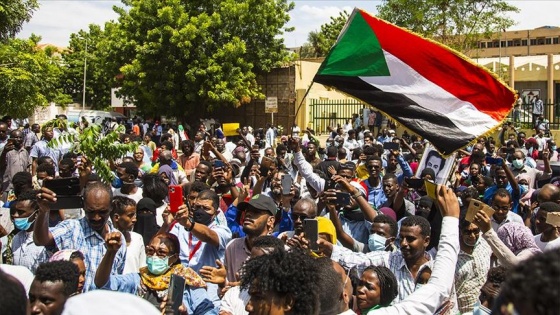 Sudan'da dini konulardaki reformlar yeniden protesto edildi