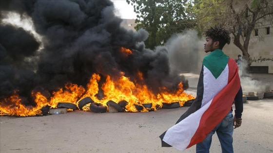 Sudan'da hayat pahalılığı, ekmek ve yakıt krizi protestoları sürüyor