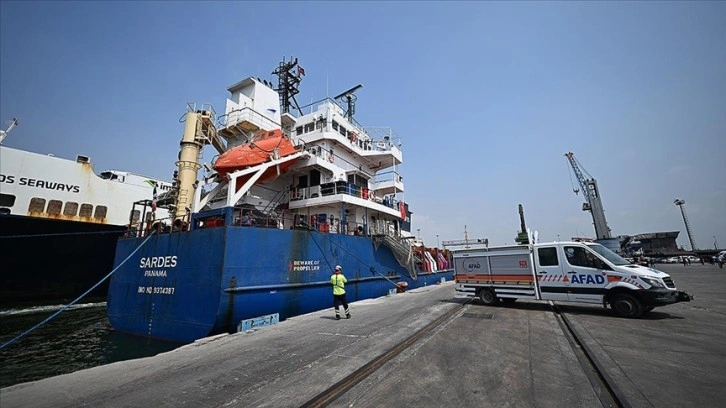 Sudan'a insani yardım malzemesi ulaştıracak gemi Mersin'den uğurlandı