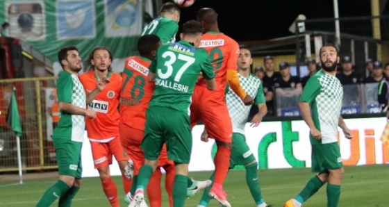  Süper Lig: Akhisar Belediyespor: 3 - Aytemiz Alanyaspor: 0 (Maç sonucu)