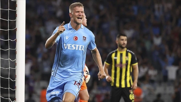 Süper Lig'de sezonun ilk golü Trabzonsporlu Cornelius'tan