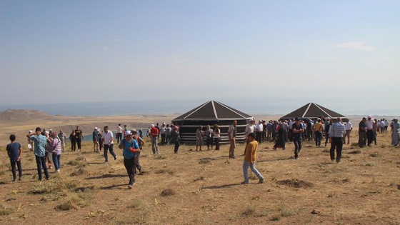 Süphan Dağı'nda 2 bin 500 metrede çadır kent kuruldu