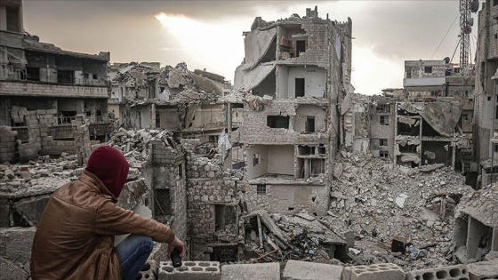 Suriye'de yüz binler hayatlarından umudu kestikleri yakınlarını arıyor
