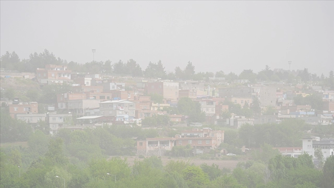 Suriye'den gelen toz bulutu Doğu Akdeniz ve Güneydoğu'da 3 gün etkili olacak