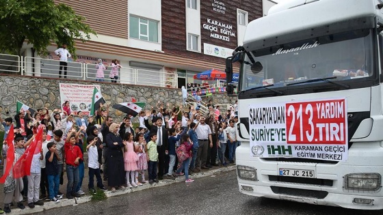 Suriyeli öğrencilerden ülkelerine insani yardım