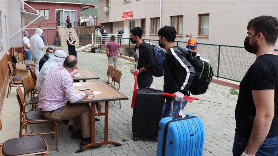 Suudi Arabistan'dan getirilen 168 kişi Denizli'de yurda yerleştirildi