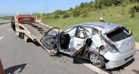 Takla atan otomobilin sürücüsü yaralandı