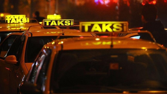 Taksiciler Uber'e tepkili