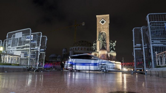 Taksim Meydanı'nda güvenlik önlemleri alınmaya başlandı