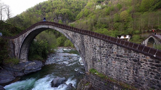 Tarihi 'Çifte Köprüler' turistlerin ilgisini çekiyor