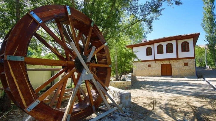 Tarihi Somuncu Baba su değirmeni açılışa hazırlanıyor