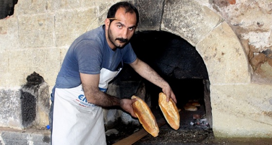 Tarihi tabyada 130 yıl sonra yeniden ekmek pişirdiler