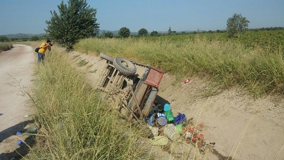 Tarım işçilerini taşıyan traktör devrildi: 16 yaralı