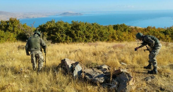 Tatvan'da iki patlayıcı imha edildi