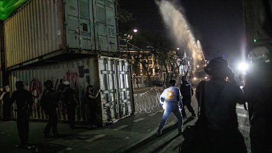 Tayland'da hükümet karşıtı protestolarda en az 30 kişi yaralandı