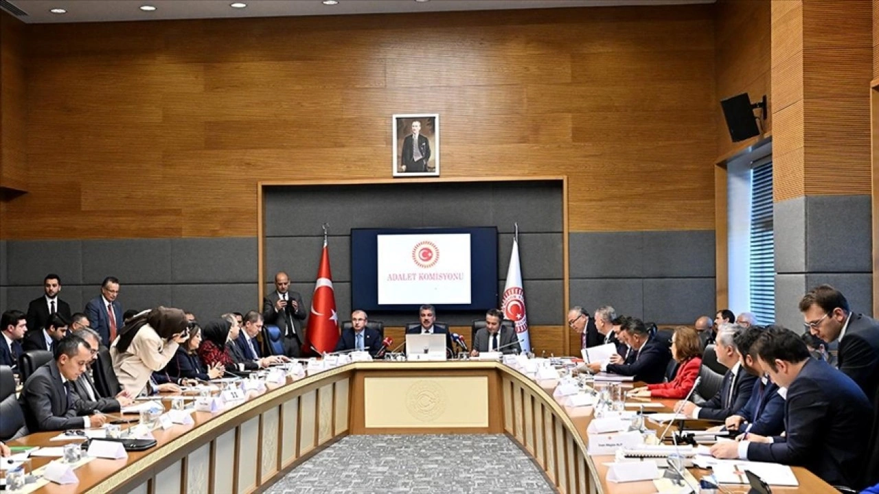 TBMM Adalet Komisyonu, yeni Yargı Reformu Strateji Belgesi'nin yasal düzenlemeleri için çalışac