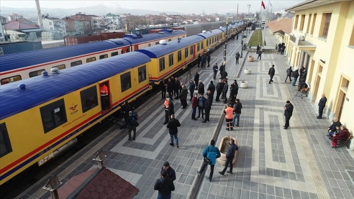 TCDD vagonlarında depremzedelere konaklama imkanı sağlandı