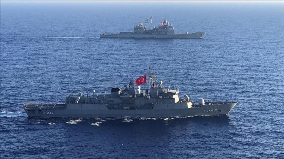 TCG Kemalreis ile ABD Eisenhower Uçak Gemisi Muharebe Grubu deniz eğitimleri icra etti