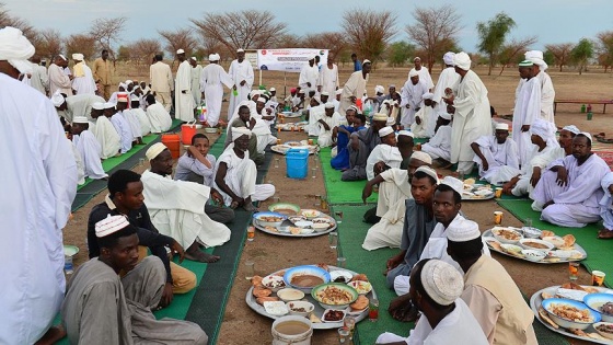 TDV'den 10 bin Sudanlıya iftar