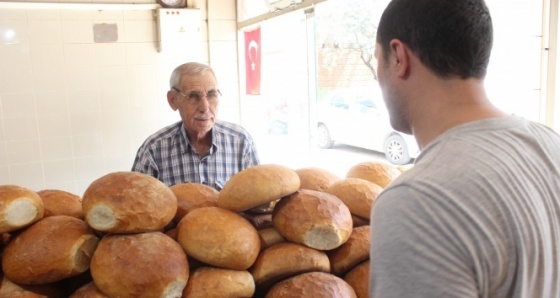 Tek suçu 30 yıldır ucuz ekmek satmak