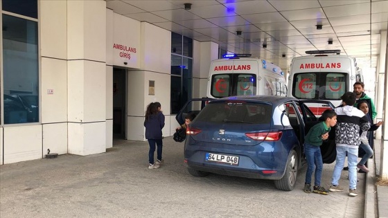 Tekirdağ'da 30 öğrenci gıda zehirlenmesi şüphesiyle hastaneye kaldırıldı