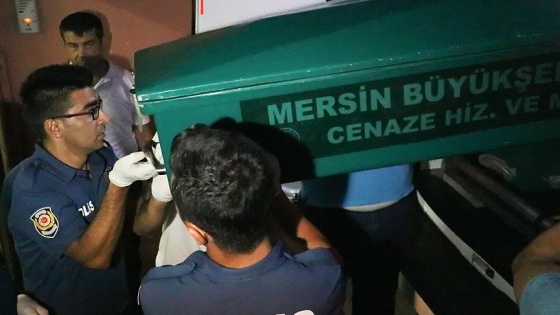 Tekne kazasında ölen 19 kişinin cesedi Adana'ya getirildi