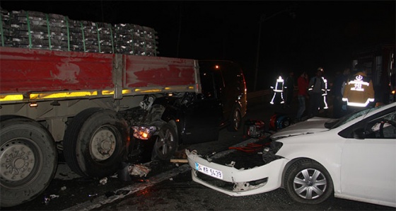 TEM Otoyolunda feci kaza: 2 yaralı