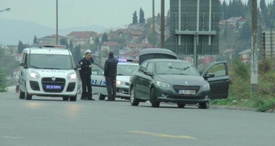 TEM otoyolunda ikiz plakalı araç alarmı