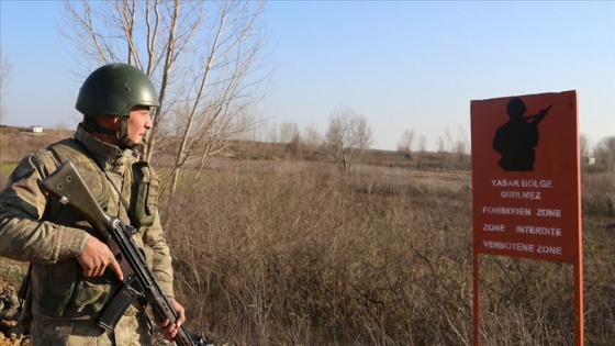 Terör örgütü PKK şüphelileri sınırda yakalandı