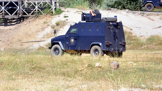 Teröristlerin sızma girişimini polisin dikkati önledi