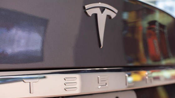 Tesla, “borsadan çekilme“ için komisyon kurdu